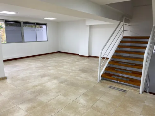 Local En Venta En Simón Bolívar. Cod V12629