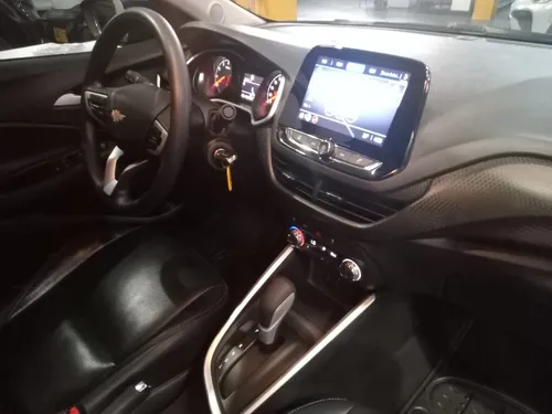 Chevrolet Onix 1.0t Automática
