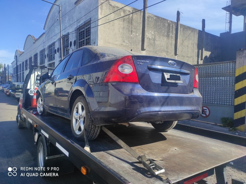 Ford Focus Trend Chocado 2.0 16v