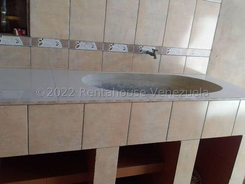 Imagen 16 de 24 de Acogedor Apartamento Con Ampliación. 04120656408 Mls 23-4143