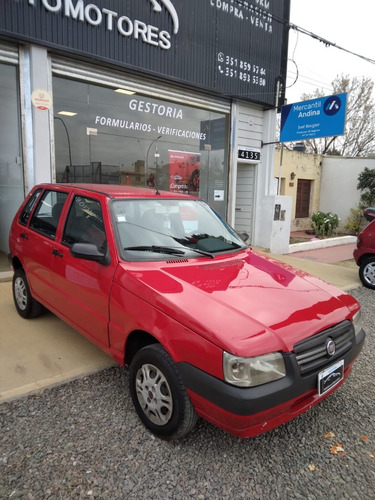 Imagen 10 de 13 de Fiat Uno Fire 1.3 5p 2011