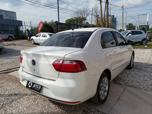 Volkswagen Voyage 1.6 Highline 4p 2017