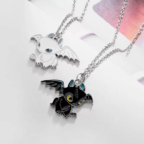 Imagen 2 de 6 de Collares De Pareja Chimuelo Y Furia Luminosa Regalo Novios