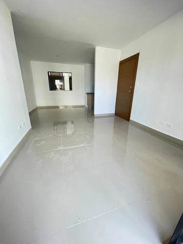 Imagen 4 de 11 de Apartamento En Alquiler En La Avenida Ecológica 3h 2b