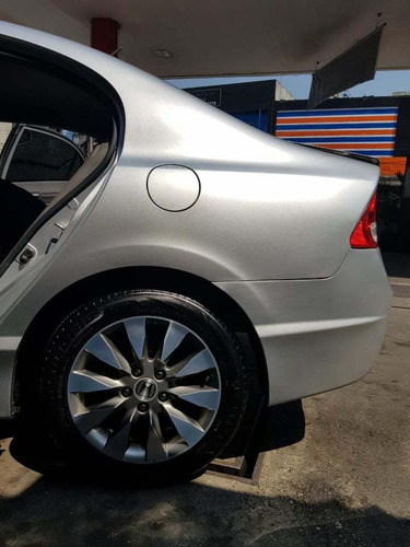 Honda Civic 2011 Prata