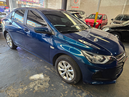 Chevrolet Onix plus 1.0 Lt 2 4P