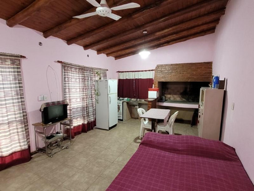 Imagen 12 de 26 de Casa Quinta Con Pileta, Y Amplio Terreno Parquizado