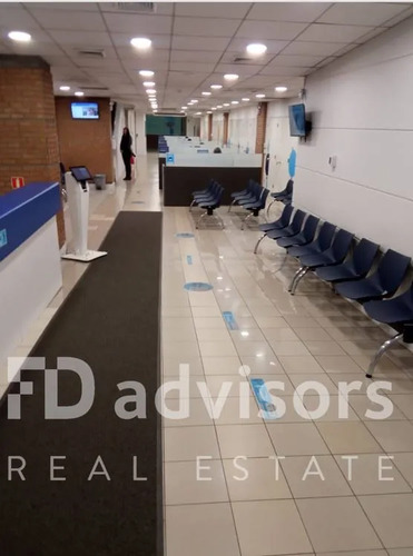 Local Comercial - 580m2 - Santiago