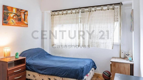 Imagen 10 de 21 de Departamento 3 Ambientes Con Dependencia 4to Piso Al Frente Con Balcon