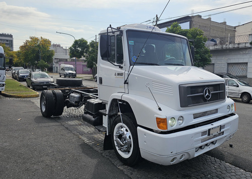 Mercedes Benz 1318 Chasis Largo Año 2013