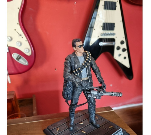 Boneco O Exterminador Do Futuro Terminator - Guns N Roses