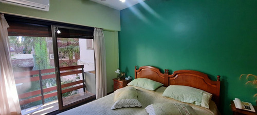Imagen 24 de 30 de Espectacular Triplex C/jardín Y Coch Doble