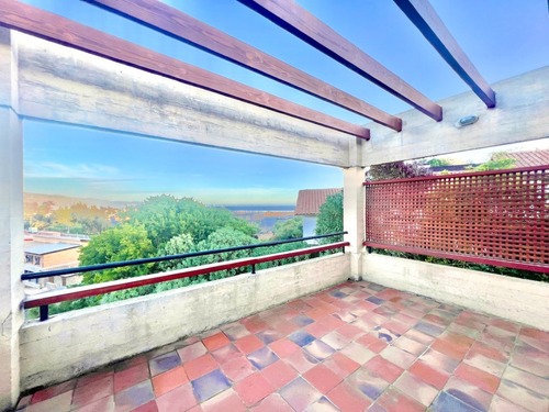 Oportunidad Gran Casa A Pasos De La Playa En Venta, Cachagua