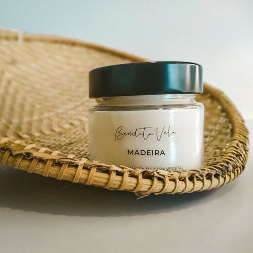 Imagem 4 de 4 de Vela Aromática Perfumada De Cera Vegetal Madeira