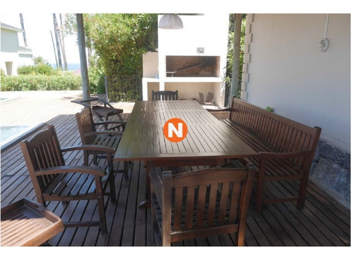 Casa En Venta Y Alquiler, Pinares, Punta Del Este, 8 Dormitorios.- Ref: 209507
