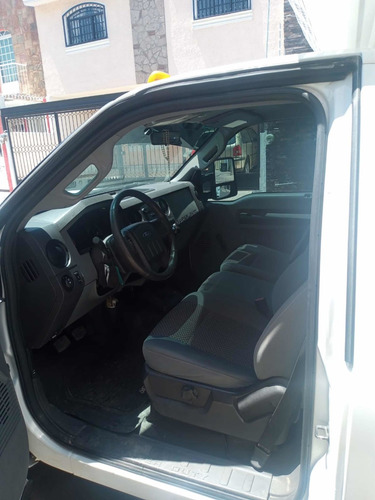 Imagen 5 de 7 de Ford F-350 350