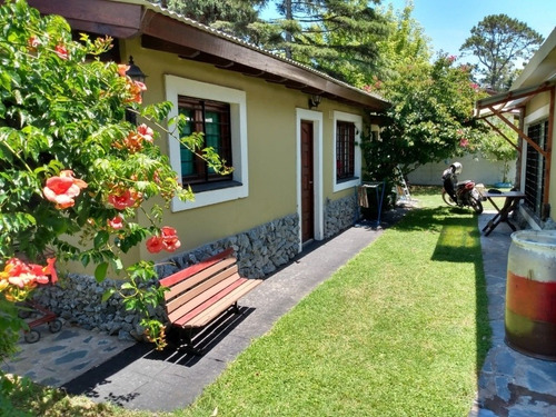 Imagen 4 de 14 de Villa Gesell Verano 2023!, Alquilo Departamentos 4/5 Y 6/7 Personas, Zona Centro, Aceptamos Jóvenes!!