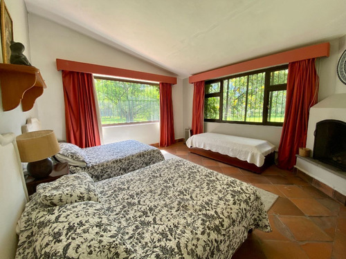 Casa De Campo, Con Pozo De Agua Propio, En Venta, En Huasca De Ocampo