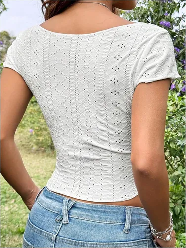 Playera De Corte Ajustado Y Manga Corta Con Escote Cuadrado