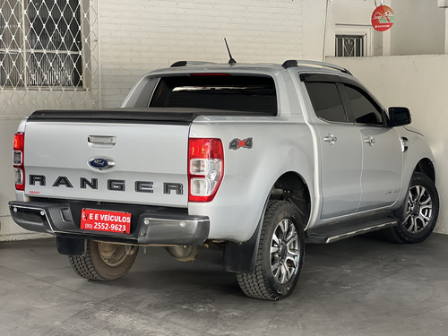 Ford Ranger 3.2 Limited Cab. Dupla 4x4 Aut. 4p 6 marchas
