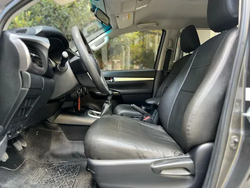 Toyota Hilux 2.4l