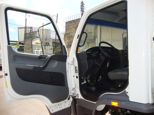 M.benz Accelo 815 Ano 2014 Carroceria 5mts