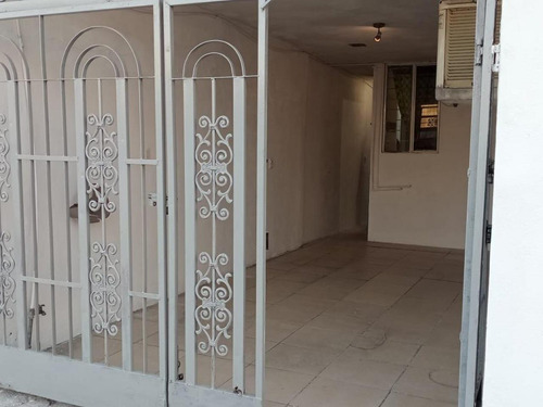 Casa Sola En Renta En Los Ébanos, Apodaca, Nuevo León