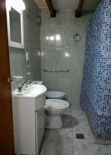 Imagen 6 de 9 de Amplio Dpto Amoblado P/5 Pasajeros En Planta Alta