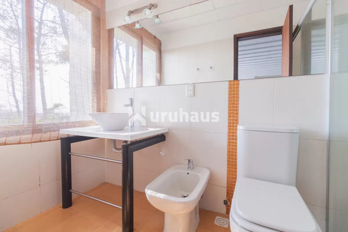Venta Casa Cinco Dormitorio Montoya