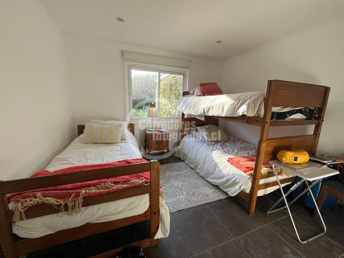 Casa En Venta De 5 Dorm. En Santo Domingo