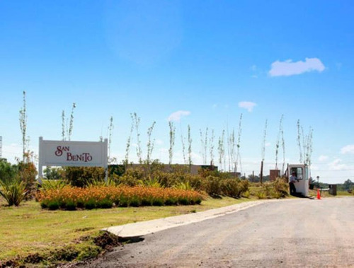 Imagen 2 de 3 de Lote En Venta A La Laguna En El Barrio San Benito, Villanueva, Benavidez, Tigre
