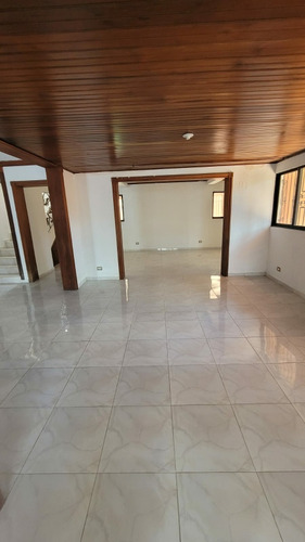 Imagen 9 de 15 de Alameda Oeste1200mts2 De Terreno926 Mts2 De Construccion.