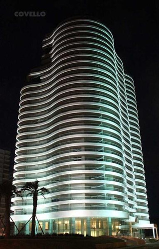Imagen 21 de 30 de Torre Aquarela, Playa Mansa Parada 18