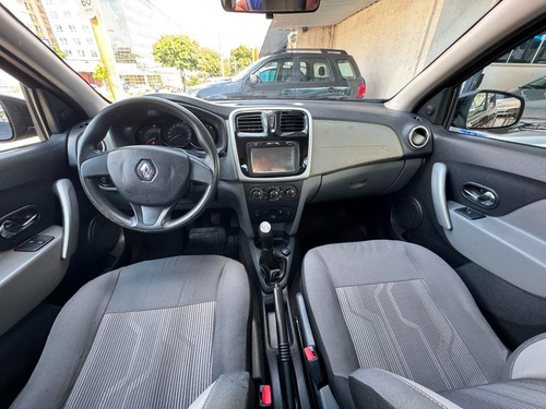 Renault Logan 1.6 Dynamique Hi-power 4p