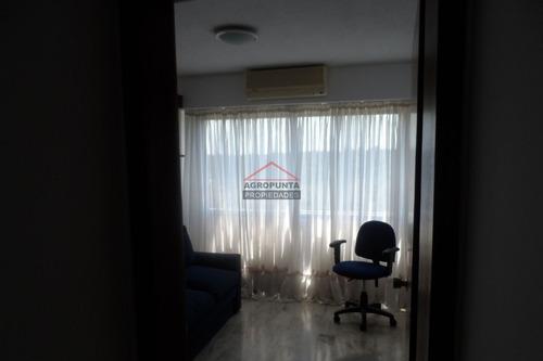 Apartamento En Roosevelt, 4 Dormitorios *- Ref: 2798