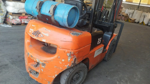 Imagem 4 de 4 de Empilhadeira Hangcha Ano 2012 Triplex Automática 2,5ton