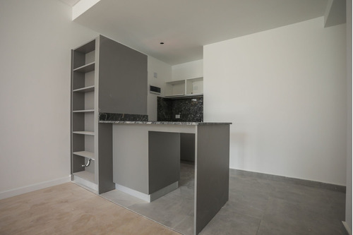 Venta Monoambiente Al Frente En Almagro
