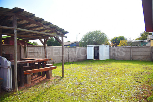 Acogedora Casa En Algarrobo.