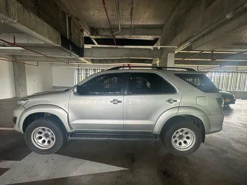 Toyota Fortuner 2.7l 4x2