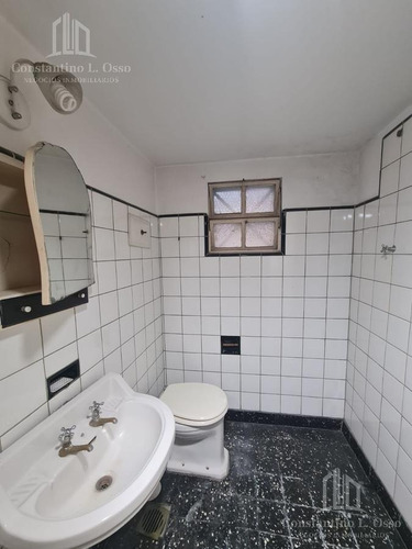 Imagen 12 de 30 de Amplia Casa En Venta En Banfield Este C/ Cochera