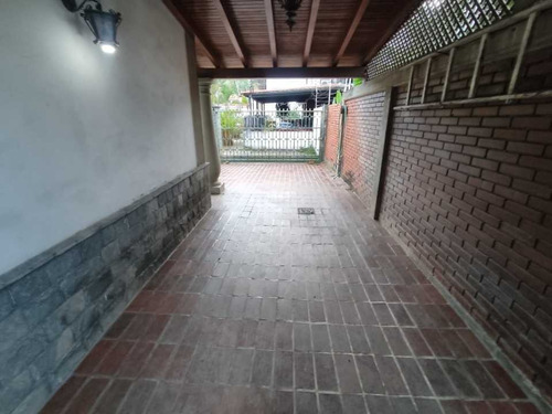 Imagen 22 de 23 de Bella Casa En Venta En Macaracuay En Calle Cerrada Pfmm