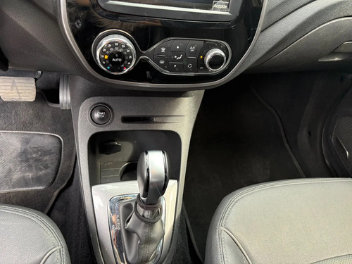 Renault Captur 2.0 Intens Automática