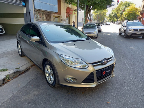 Ford Focus Se Plus 2.0 Mt 4p 2013 /bareinautos