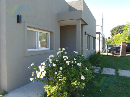 Venta Y Alquiler De Casa En Santa Emilia