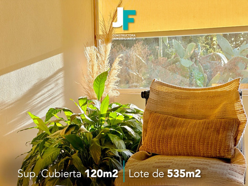 Casa En Venta En Merlo De 2 Dormitorios