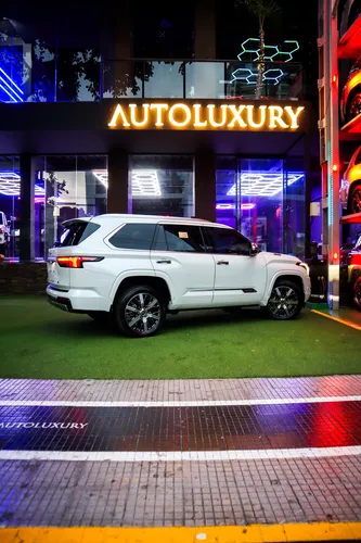 Toyota Sequoia 3.5 V6 Capstone