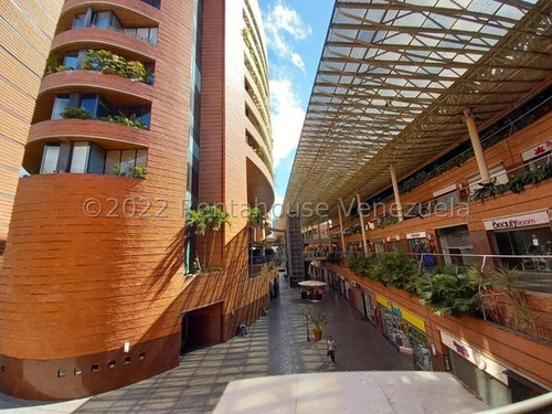 Carla Gonzalez Local Comercial En Venta En La Castellana Mls #23-28183 Gt