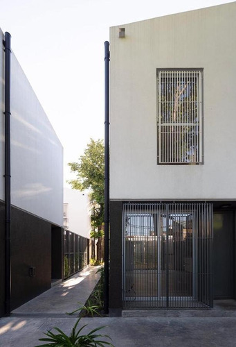 Imagen 20 de 24 de Duplex Casa 3 Amb A Estrenar - Castelar Norte Con Cochera Y Fondo