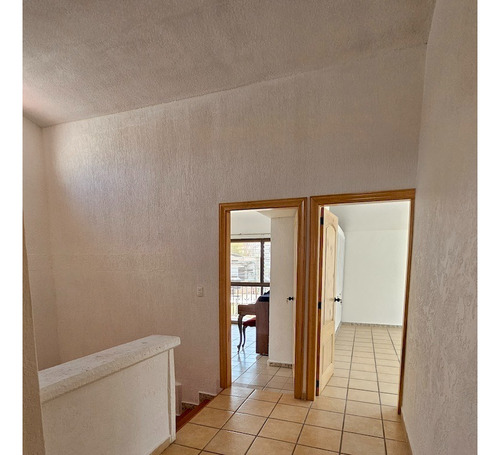 Casa Con Inigualable Ubicación Al Norte De La Ciudad, En Col. La Pradera, Cuernavaca Morelos.