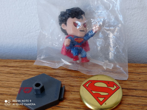 Miniatura Superman Supervision Dc Comics